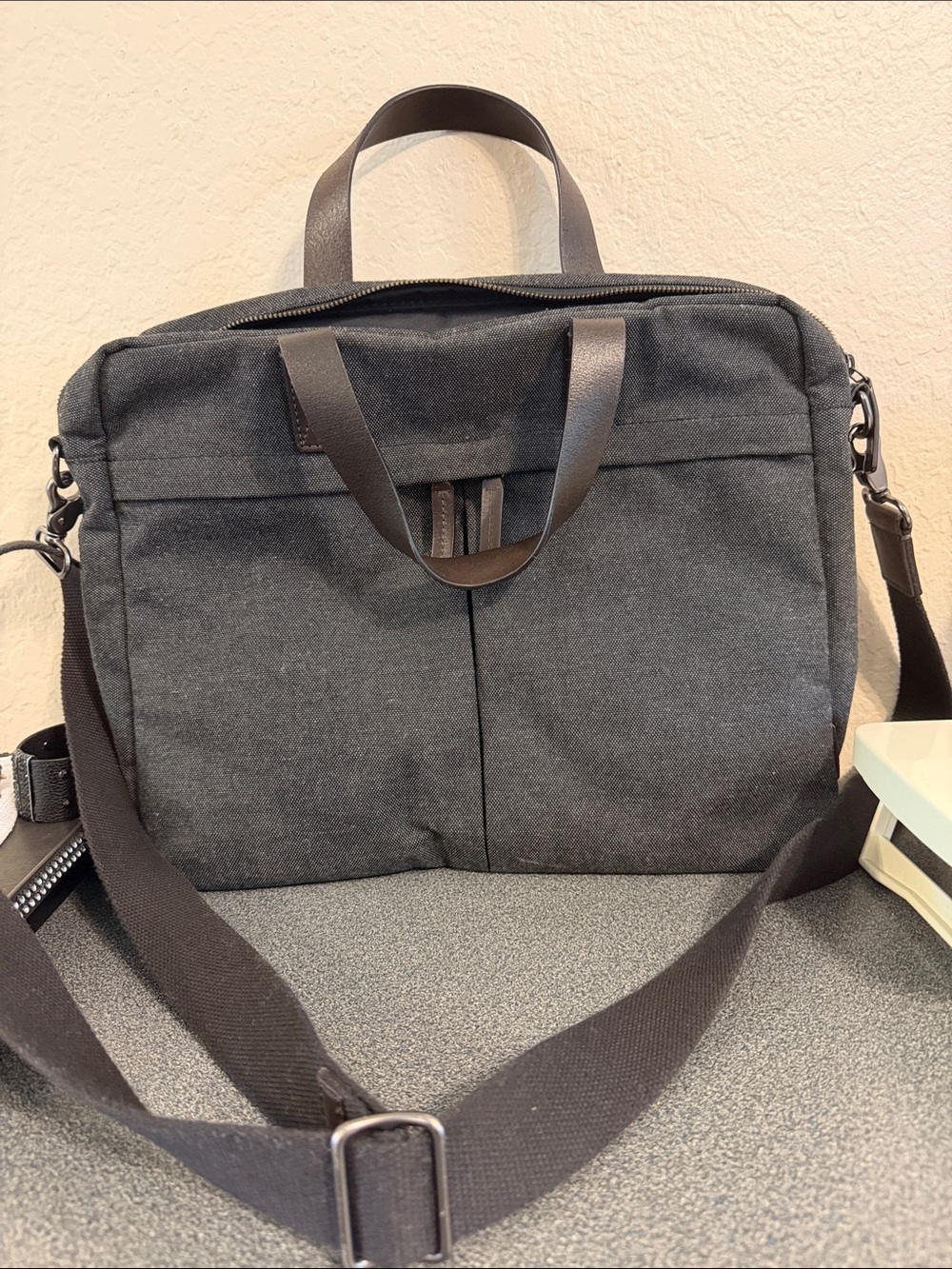 Fossil Men's Black Canvas computer Shoulder Bag
